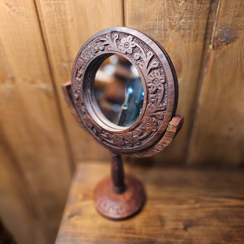 آینه رومیزی چوبی