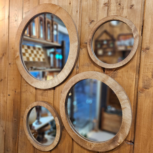 آینه گرد چوبی دیواری